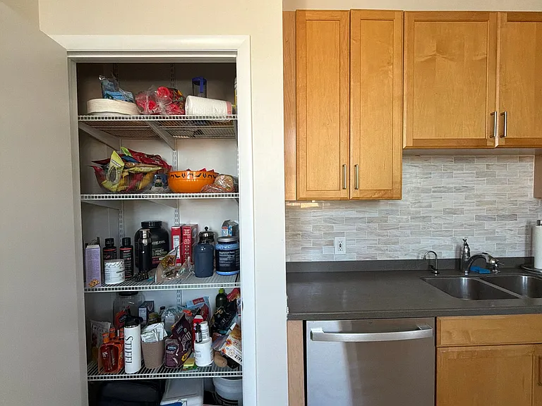 2920 Elliott St — Photo 15