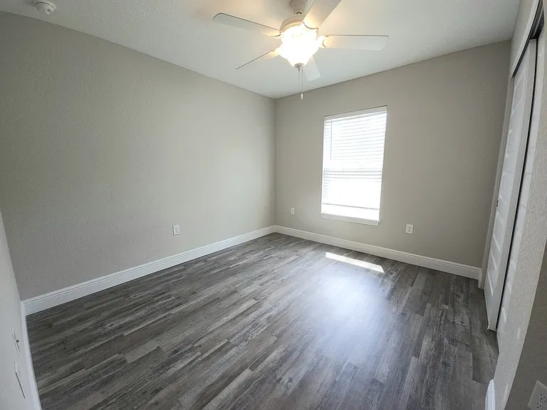 106 Oak Cir — Photo 9
