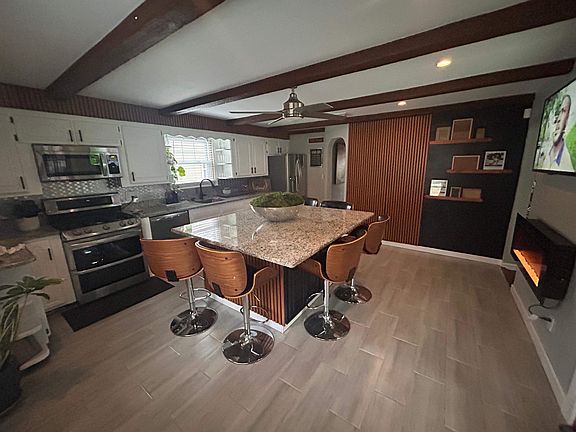 2nd image of 134 Watchung Dr