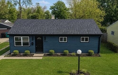 1st image of 2637 Central Dr
