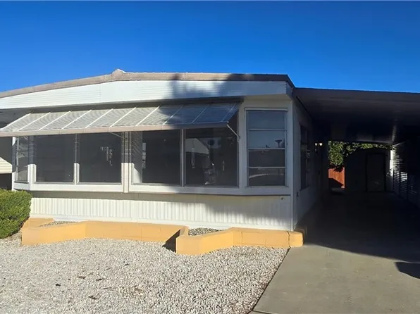 220 San Carlos Dr, Hemet, CA 92543