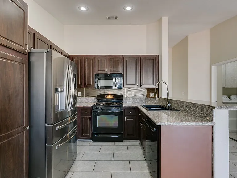 2028 Rustler Ridge Ave — Photo 25