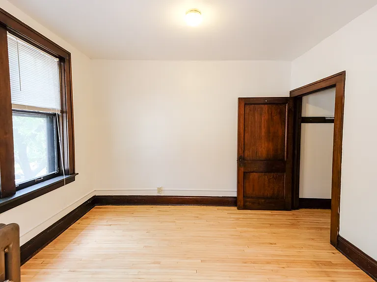 Dayton Apartments — Photo 36