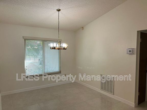 3rd image of 7803 Killary Ct