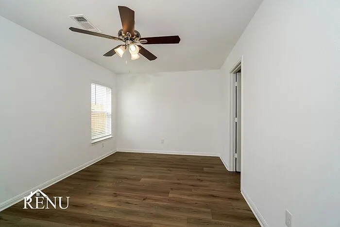 121 Scarborough Bnd — Photo 11