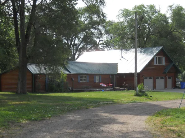 410 S Dakota St, Vermillion, SD 57069