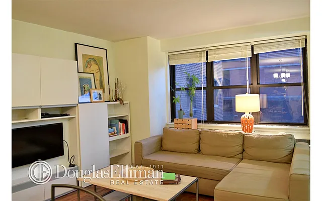 Rented by Douglas Elliman | media 70