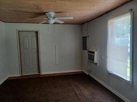 2nd image of 501 Park St