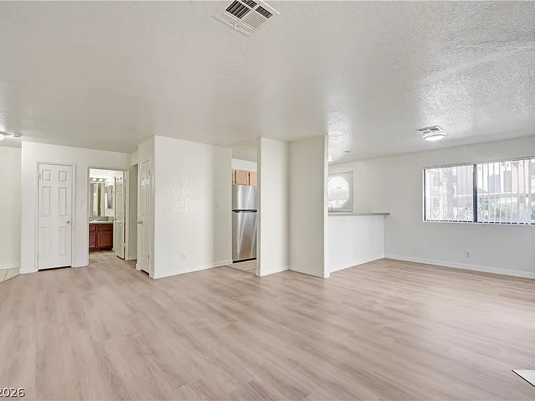 5018 S Rainbow Blvd #104 — Photo 23