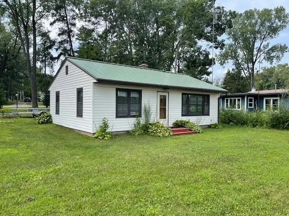 N2516 Bughs Lake Rd, Wautoma, WI 54982
