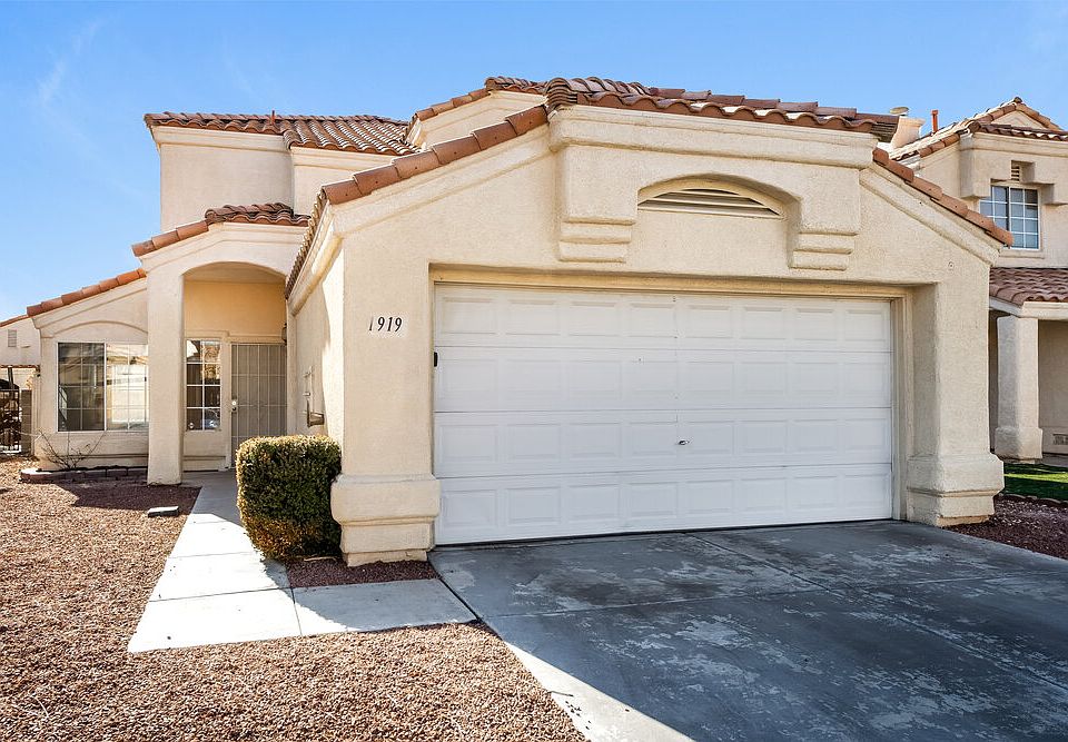 1st image of 1919 Monte Alban Dr