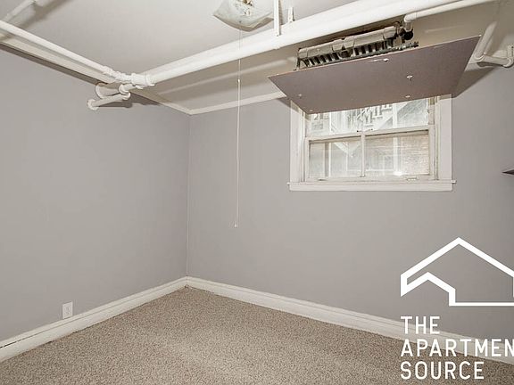 5th image of 1903 W Argyle St #G