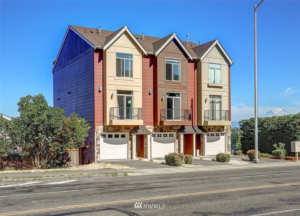 2105 Yakima Avenue S photo 1