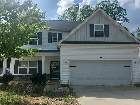 937 Joselynn Dr, Gastonia, NC 28054