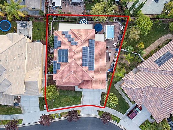3rd image of 27229 Avon Ln