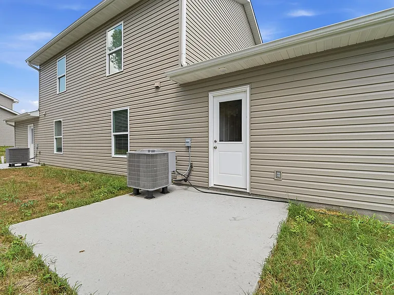 15405 Corbin Ct — Photo 17