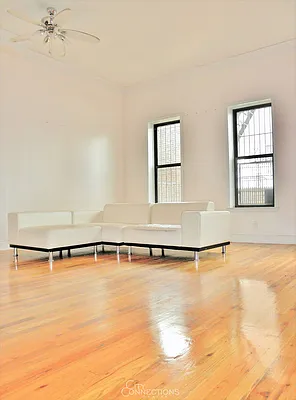 Rented by City Connections Realty | media 15