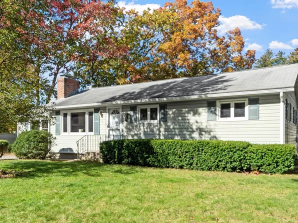 12 Wilshire Ave, Westford, MA 01886