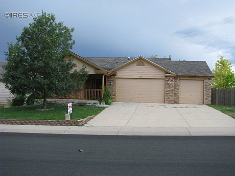 1st image of 905 Scotch Pine Dr