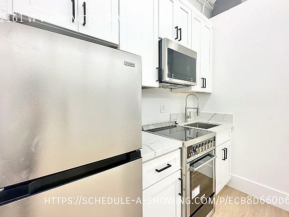 2nd image of 2161 W Washington Blvd