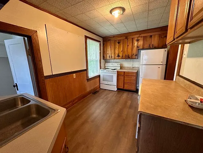 2 bed, 2.5 bath, 894 sqft, $900 — Photo 2
