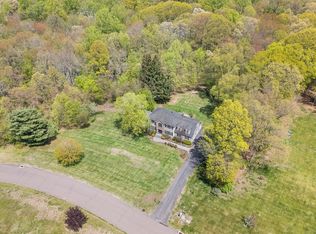 11 Aldo Dr, Woodbridge, CT 06525