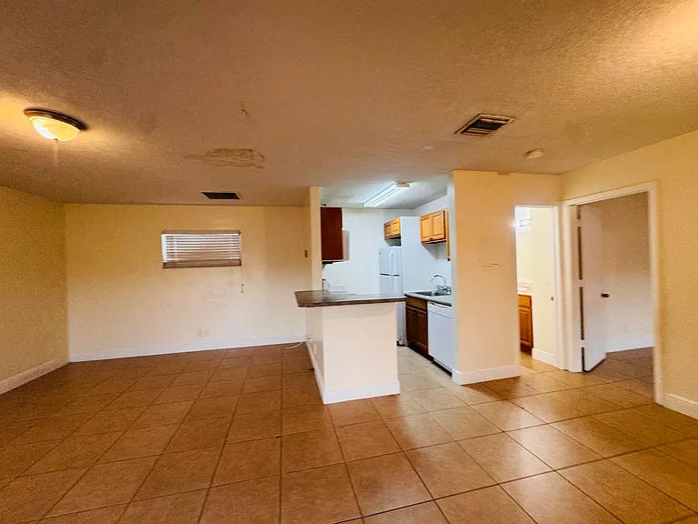 7 Crossings Cir #G — Photo 19