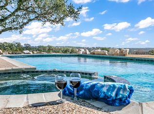 438 Stonegate Ct, Johnson City, TX 78636