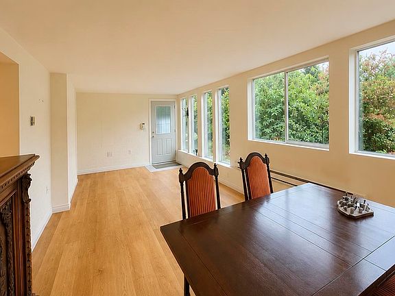 5th image of 1027 Gatensbury Rd