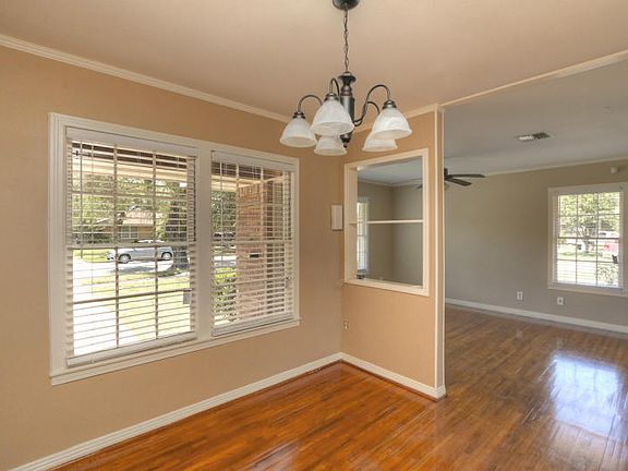 3rd image of 4014 Markins Dr