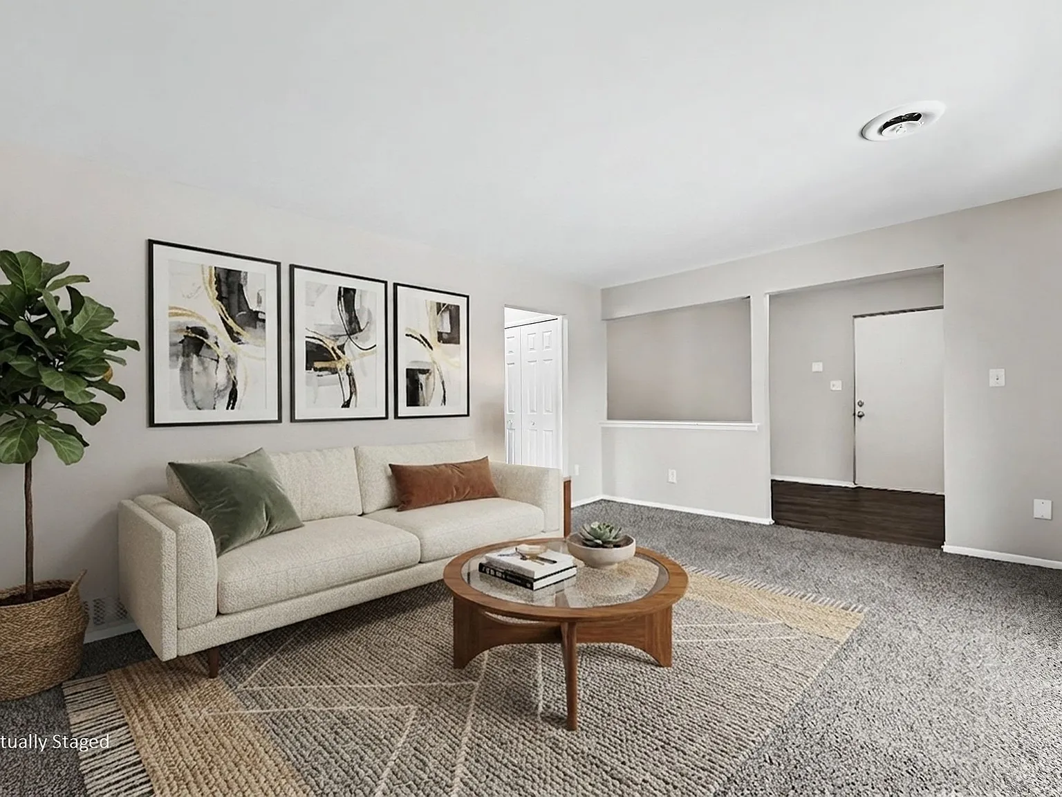 Brenton Woods Apartments - G — Photo 2