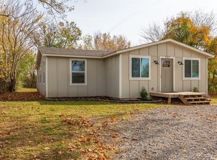 717 N Bristow Ave, Coweta, OK 74429