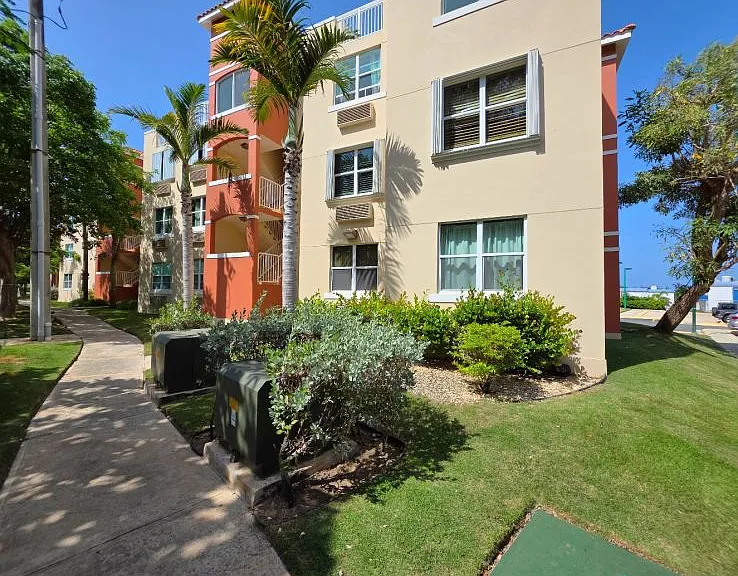 Islabela Beach Resort Apt 108 Bo Bajuras — Photo 1
