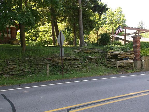 5th image of 4896 Huntoon Ave