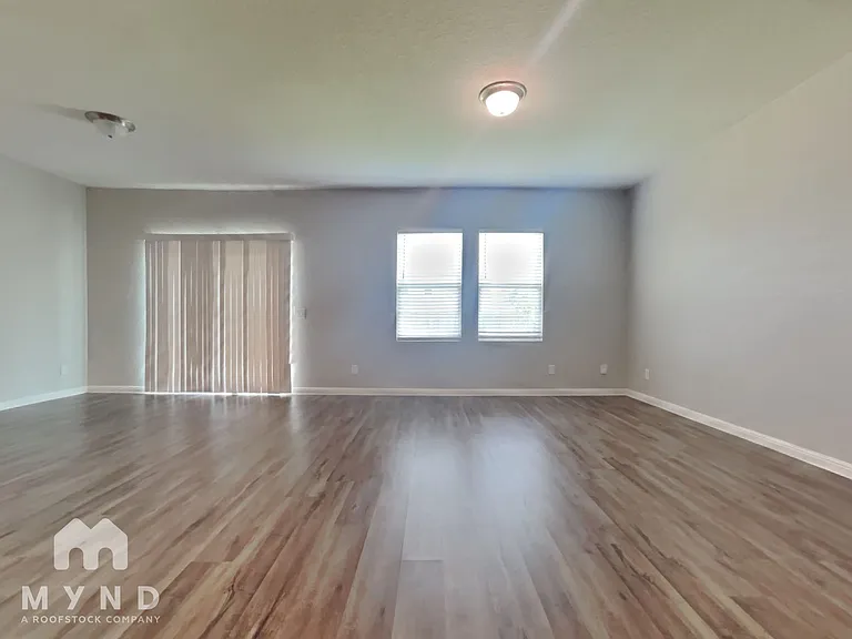 12708 Robert Taft St — Photo 5