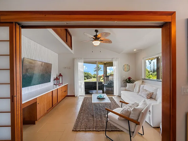51 W Waipio Rd — Photo 18