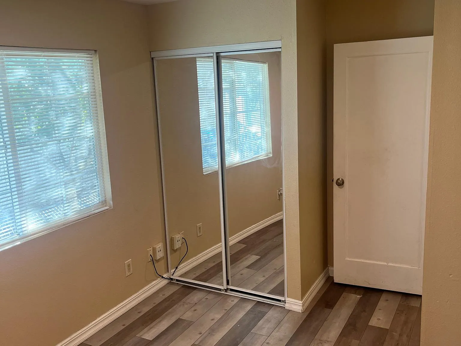 22 Glenn St — Photo 4