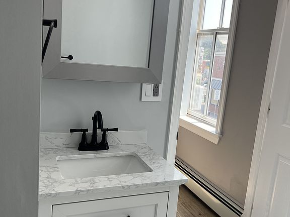 5th image of 753 Bergen Ave #2
