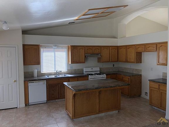 5th image of 4119 Sierra Redwood Dr