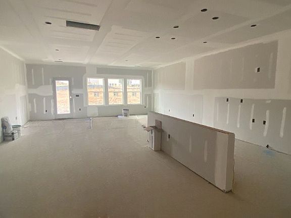 Kitchen breakfast area