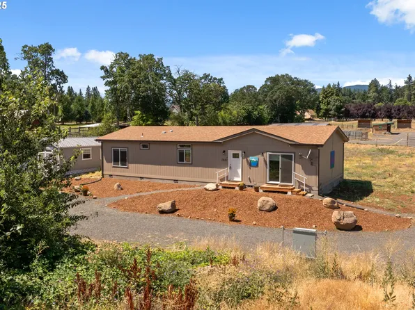 1682 Markham Rd, Hood River, OR 97031