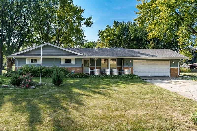 1st image of 2411 Whale Ave