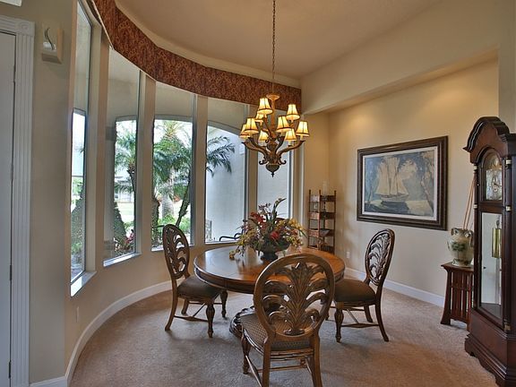 5th image of 6621 Merryvale Ln