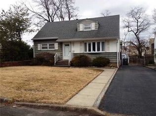51 Forrest St, Iselin, NJ 08830