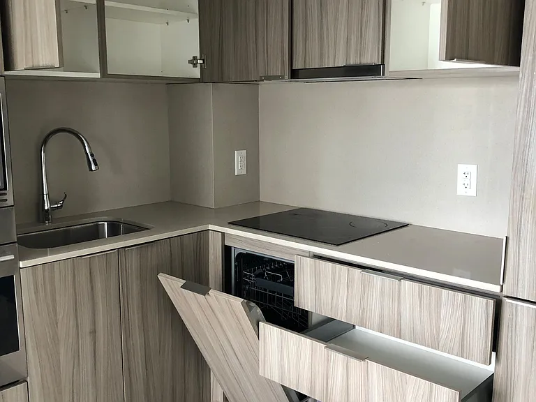 955 Bay St #1505 — Photo 4