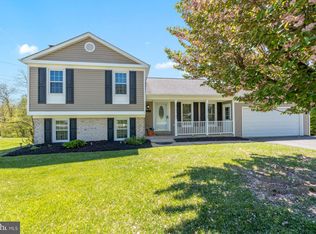 203 Westridge Dr, Mount Airy, MD 21771