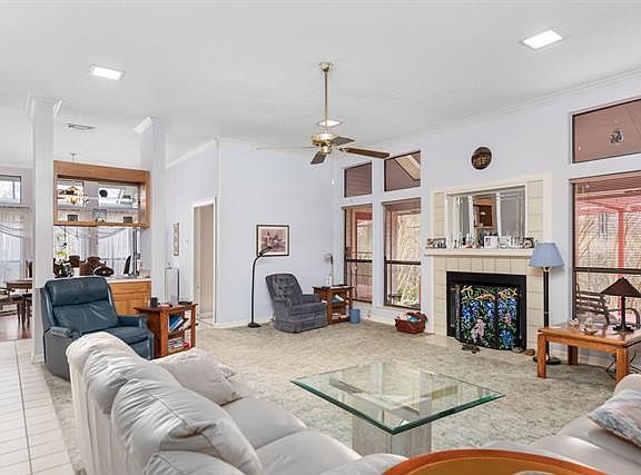 3rd image of 2306 Sahara Dr