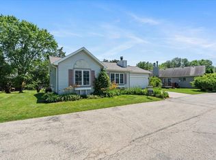 5 Alamosa Ct, Madison, WI 53719