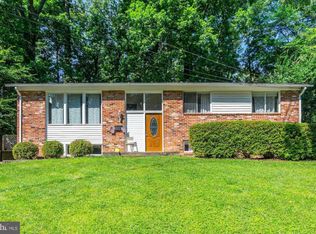 8924 Victoria Rd, Springfield, VA 22151