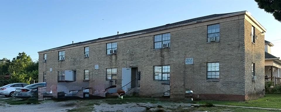 2nd image of 34 SW 26th St